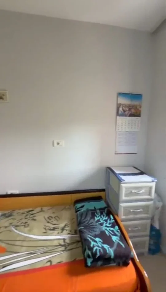 Tirane, jepet me qera apartament 1+1 Kati 5, 75 m² 450 € (Brryli)