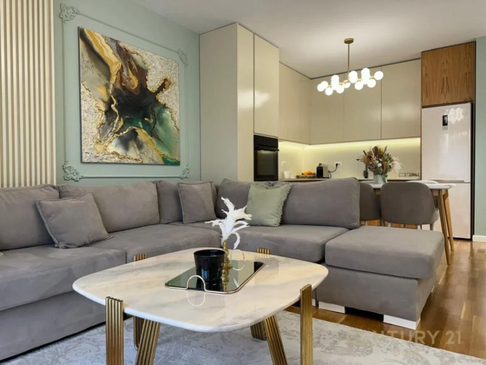 Tirane, jepet me qera apartament 1+1 dhe post parkimi i perfshire, Kati 1, 75 m² 1.000 € (Rruga Barrikadave)