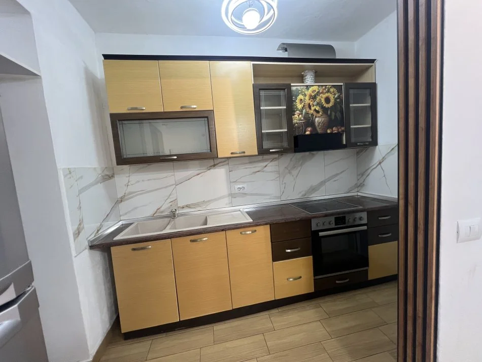 Durres, shitet apartament 1+1+Ballkon Kati 1, 70 m² 75.000 € 