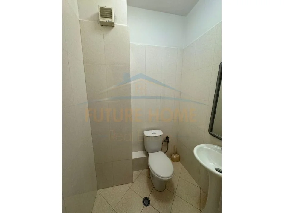 Tirane, shitet apartament 2+1+Ballkon Kati 4, 114 m² 200.000 € (Riza Cerova)