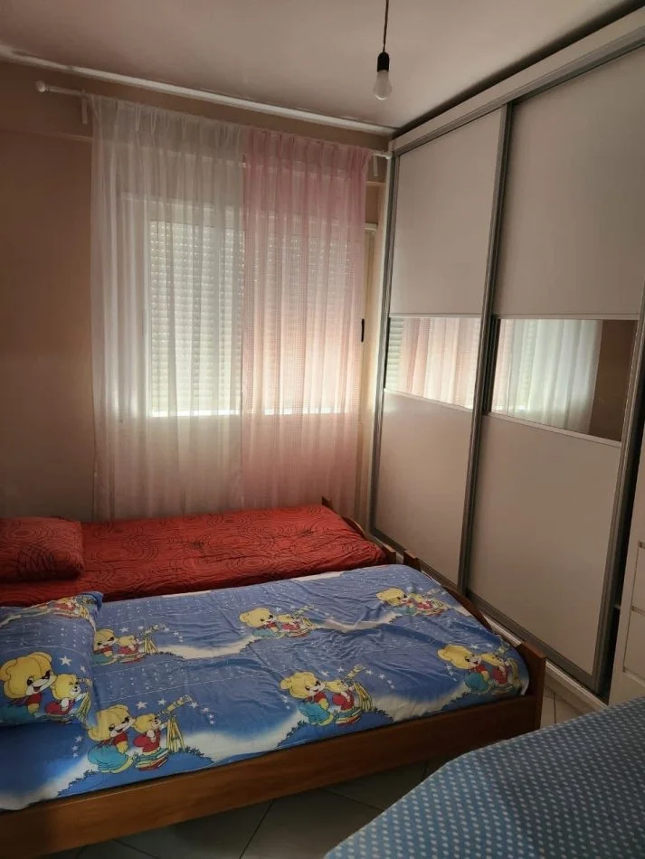 Tirane, jepet me qera apartament 1+1+Ballkon Kati 6, 67 m² 400 € (Golden Park Amerikan 3)