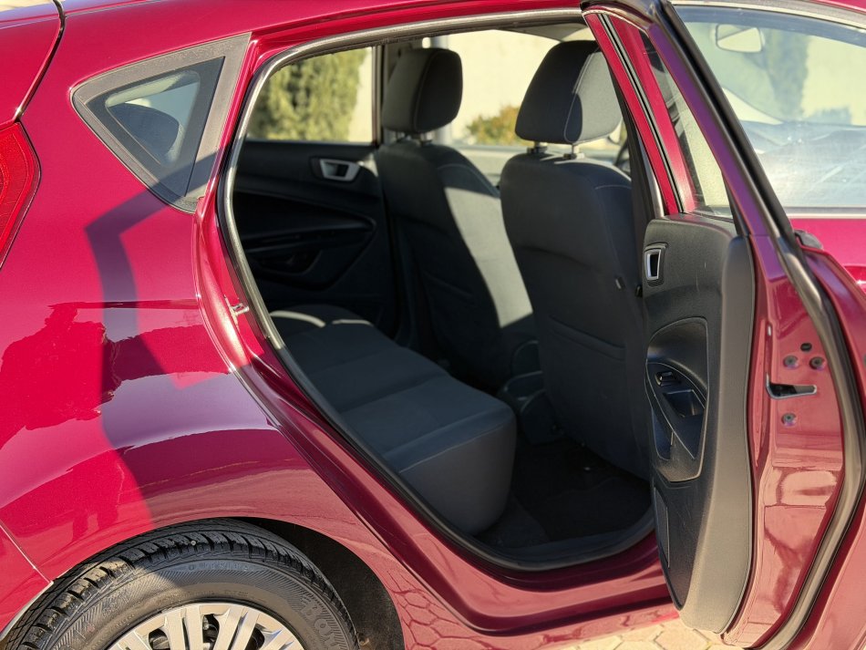 FORD FIESTA 1.4 NAFTE 👉 2012 👈 kambio MANUALE 4.200 €