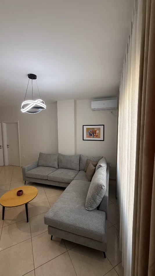 Tirane, jepet me qera apartament 2+1+Ballkon Kati 5, 55,000 ALL (Astir, Tirane)