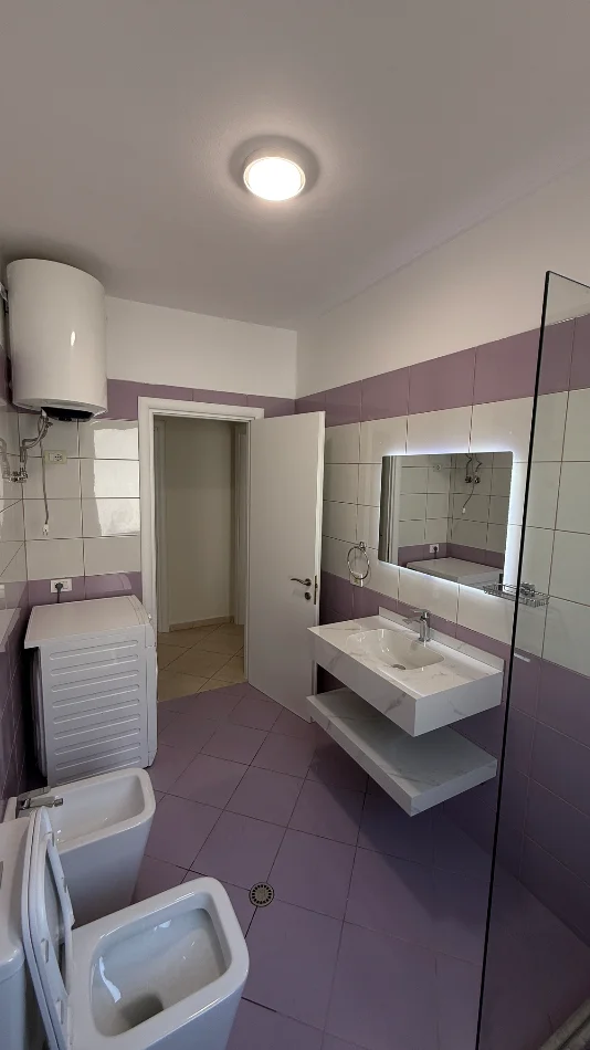 Tirane, jepet me qera apartament 2+1+Ballkon Kati 5, 55,000 ALL (Astir, Tirane)
