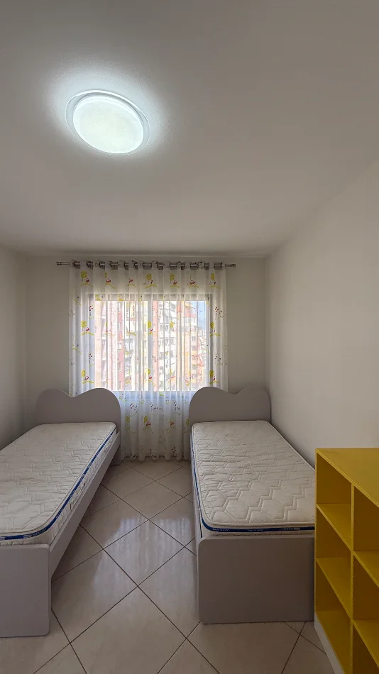 Tirane, jepet me qera apartament 2+1+Ballkon Kati 5, 55,000 ALL (Astir, Tirane)