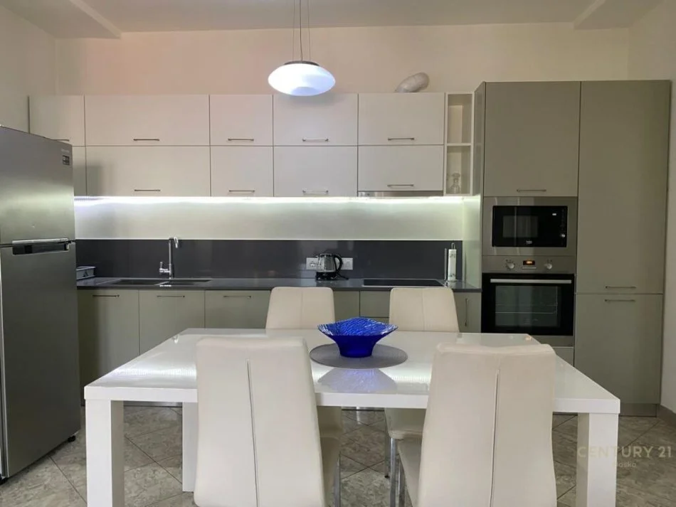 Tirane, jepet me qera apartament 2+1+Ballkon Kati 6, 110 m² 800 € (Islam Alla)