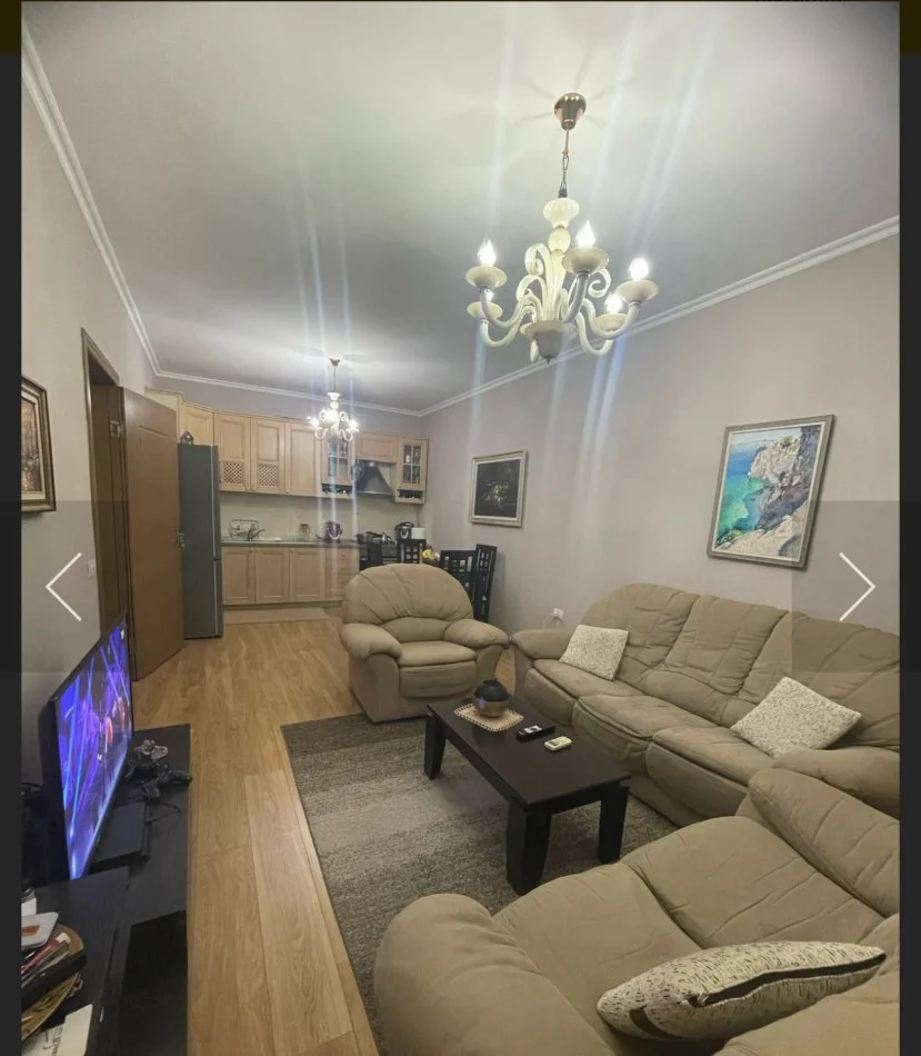 Tirane, jepet me qera apartament 2+1+Ballkon Kati 4, 100 m² 450 € (Rruga besim alla)