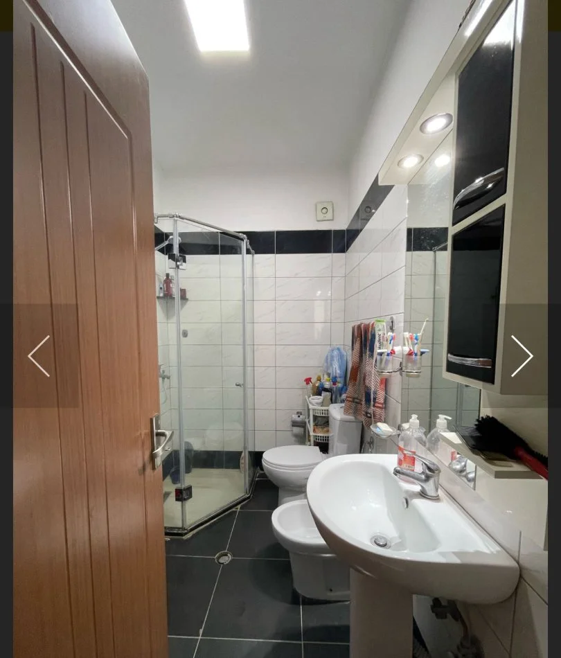 Tirane, jepet me qera apartament 2+1+Ballkon Kati 4, 100 m² 450 € (Rruga besim alla)
