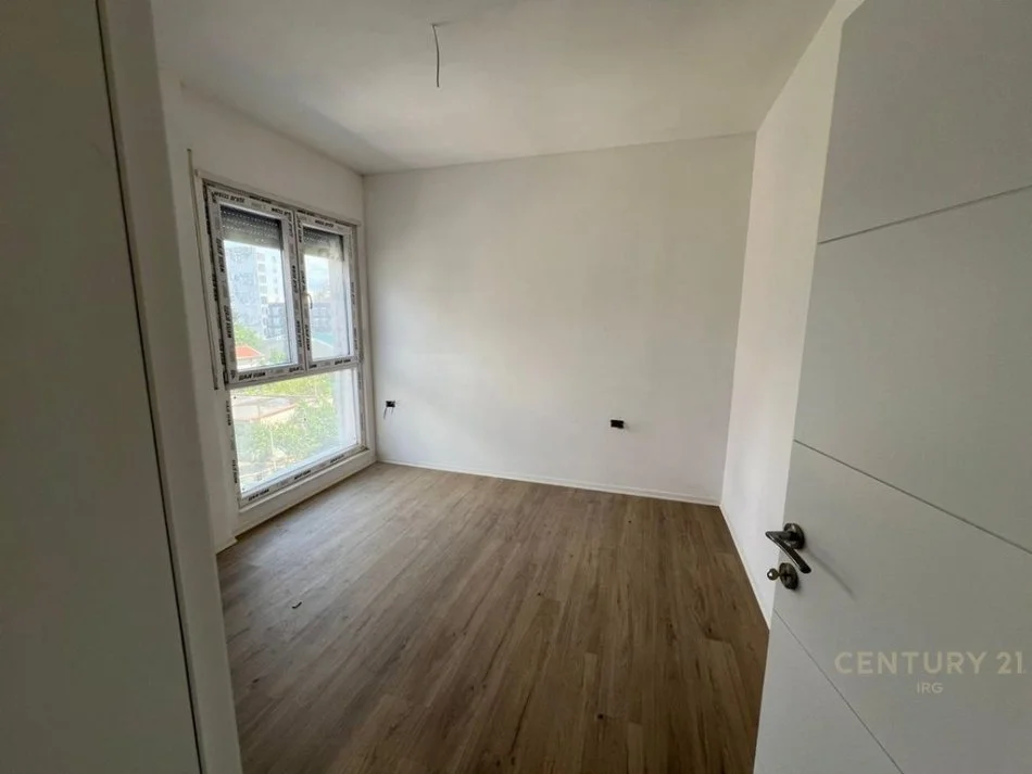 Tirane, shitet apartament 2+1+Aneks+Ballkon Kati 3, 108 m² 185.000 € (Jordan Misja)