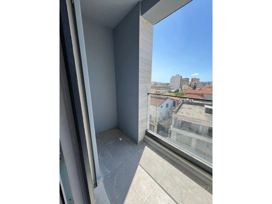 Tirane, shitet apartament 2+1+Aneks+Ballkon Kati 3, 108 m² 185.000 € (Jordan Misja)