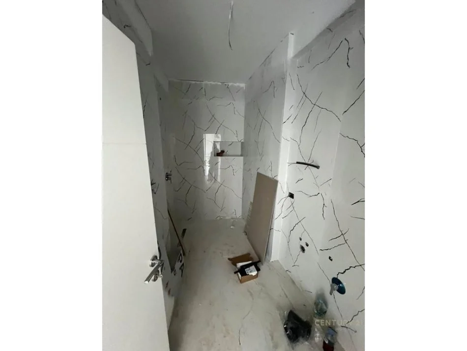 Tirane, shitet apartament 2+1+Aneks+Ballkon Kati 3, 108 m² 185.000 € (Jordan Misja)