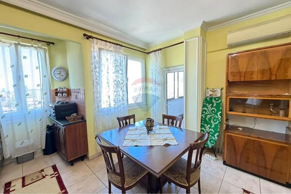 Tirane, shitet apartament 2+1 , 106 m² (Rruga Tefta Tashako)