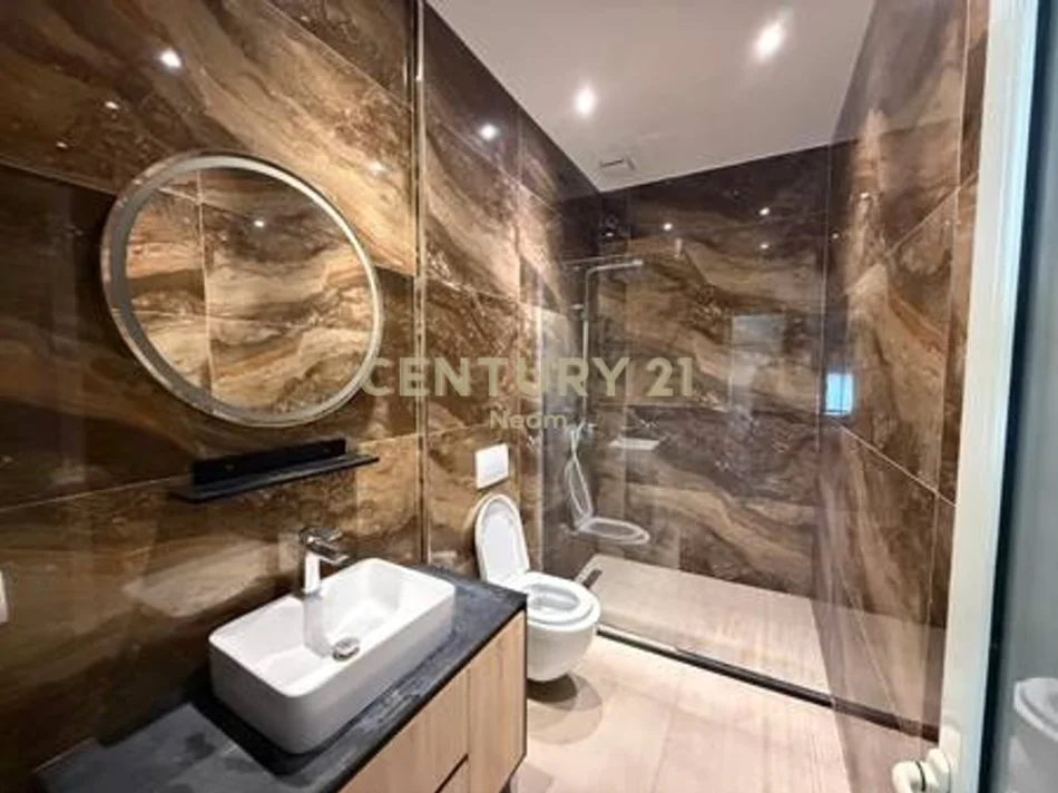 Tirane, shes apartament 2+1 Kati 2, 88 m² 150.000 € (Rruga Rrapo Hekali)