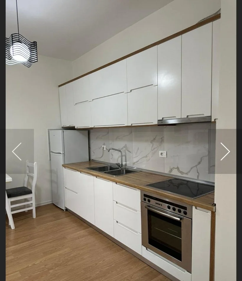 Tirane, jepet me qera apartament 1+1 Kati 4, 65 m² 500 € (Brryli)