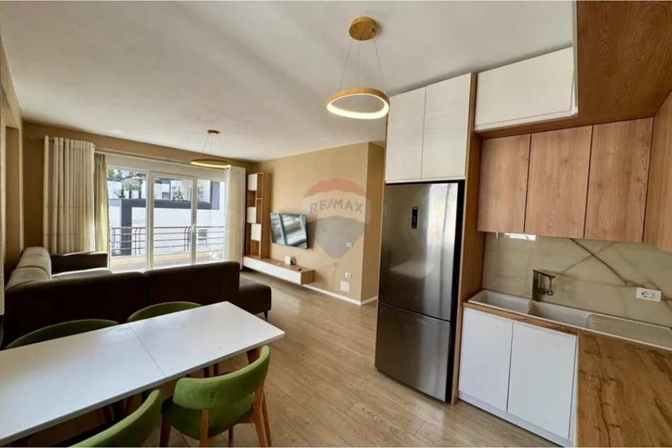 Tirane, shitet apartament 2+1 , 105 m² 278.000 € 