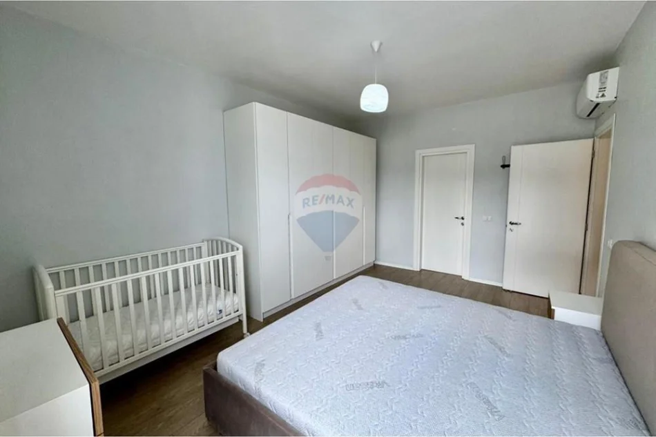 Tirane, shitet apartament 2+1 , 105 m² 278.000 € 