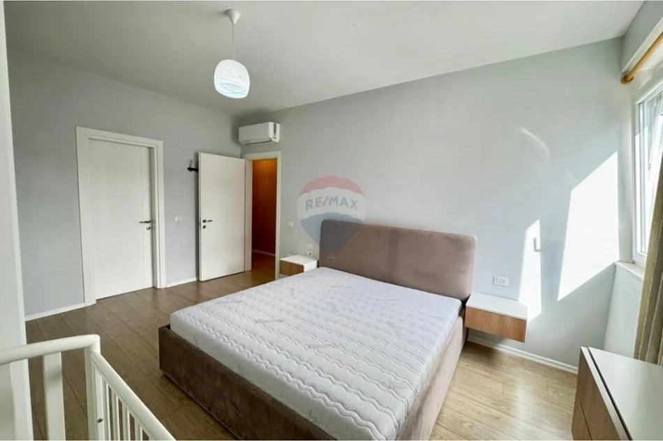 Tirane, shitet apartament 2+1 , 105 m² 278.000 € 