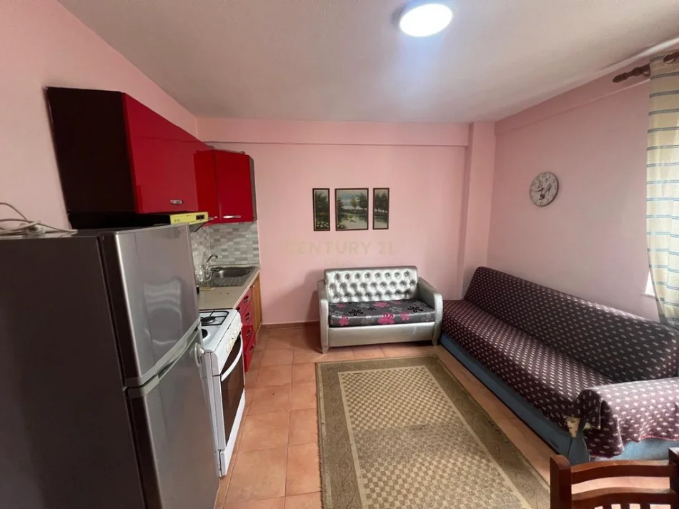 Tirane, shes apartament 1+1 Kati 5, 60 m² (Bulevardi Zogu i Pare)