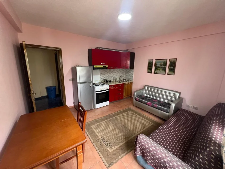 Tirane, shes apartament 1+1 Kati 5, 60 m² (Bulevardi Zogu i Pare)