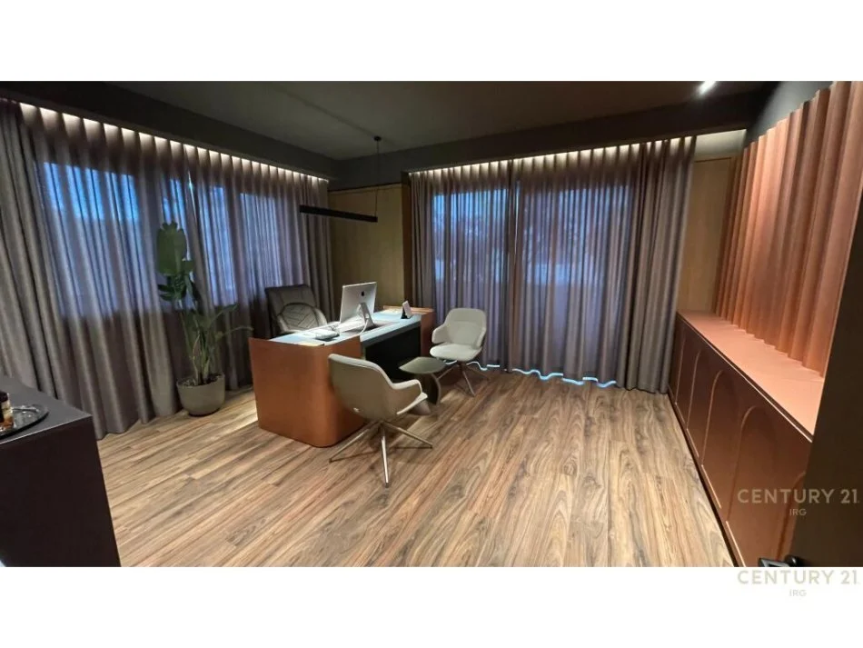 Shqiperi, jepet me qera zyre Kati 6, 107 m² 2.500 € (Rruga Elbasanit)