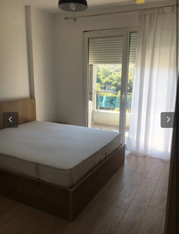 Tirane, shitet apartament 1+1+Ballkon Kati 4, 72 m² 142.000 € (Rruga kroit)