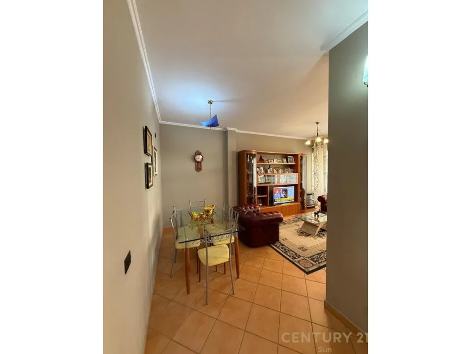 Tirane, shitet Vile 2 Katshe Kati 2, 408 m² 500.000 € (Don Bosko)