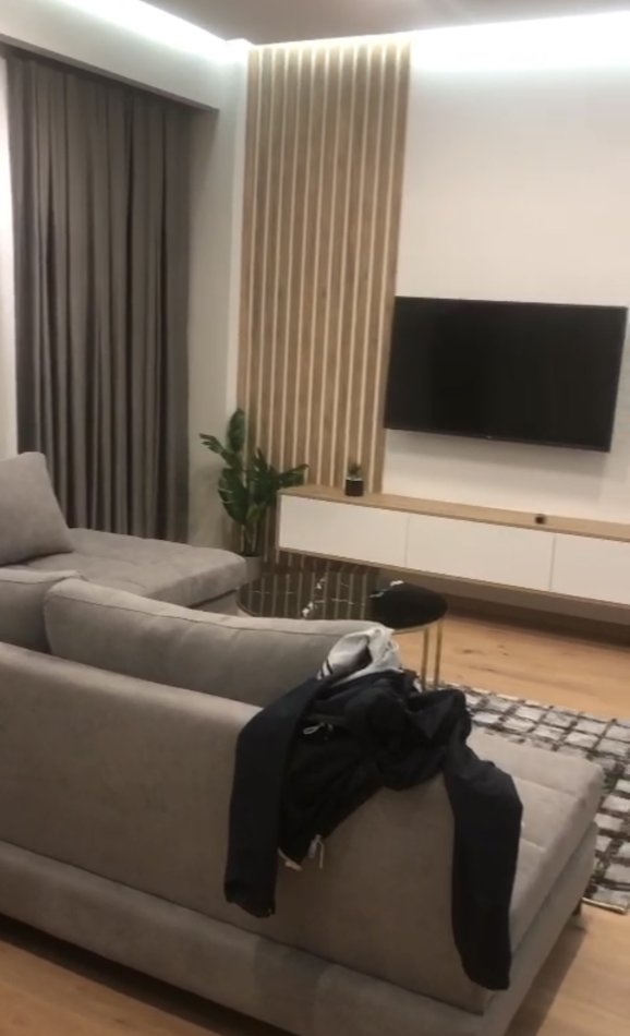 Tirane, jepet me qera apartament 1+1+Ballkon Kati 8, 73 m² 500 € (Fusha e Aviacionit)