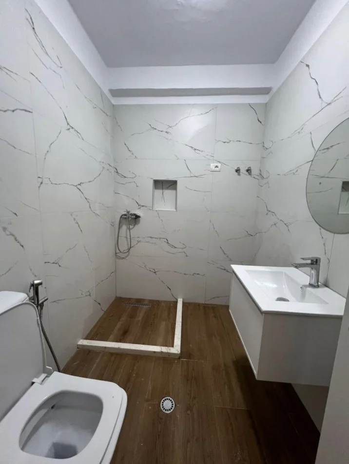 Durres, shitet apartament 1+1+Ballkon Kati 6, 60 m² 73.000 € 