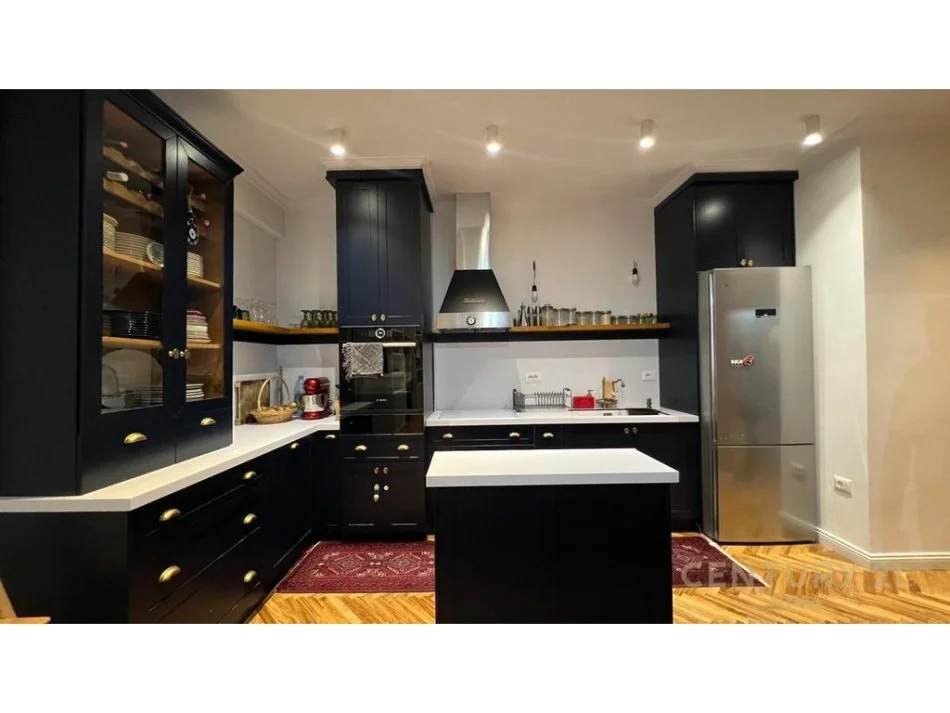 Tirane, shitet apartament 2+1 Kati 6, 113 m² 265.000 € (Ish Parku)