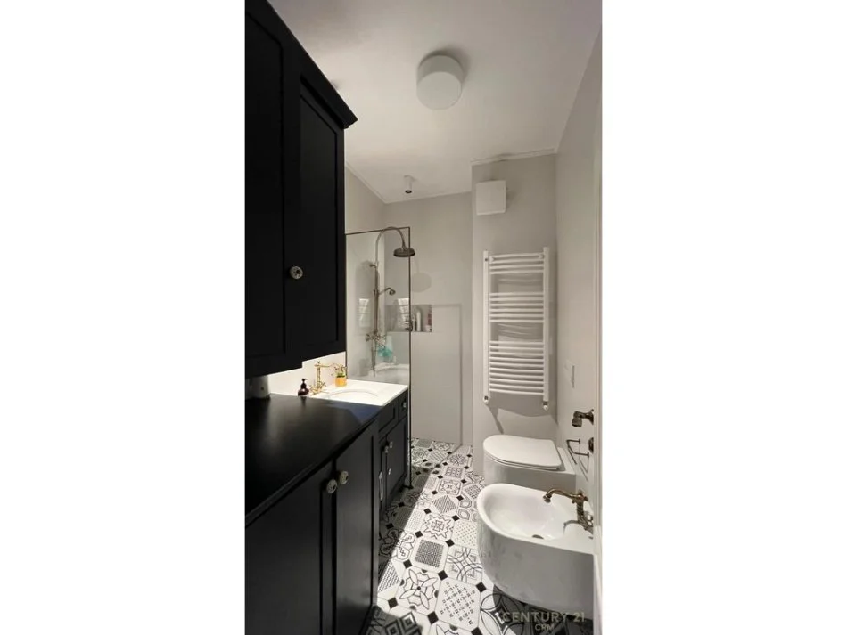 Tirane, shitet apartament 2+1 Kati 6, 113 m² 265.000 € (Ish Parku)