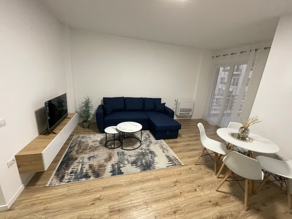 Tirane, jepet me qera apartament 1+1+Ballkon Kati 6, 72 m² 600 € (Rr, Dritan Hoxha, Tirane)