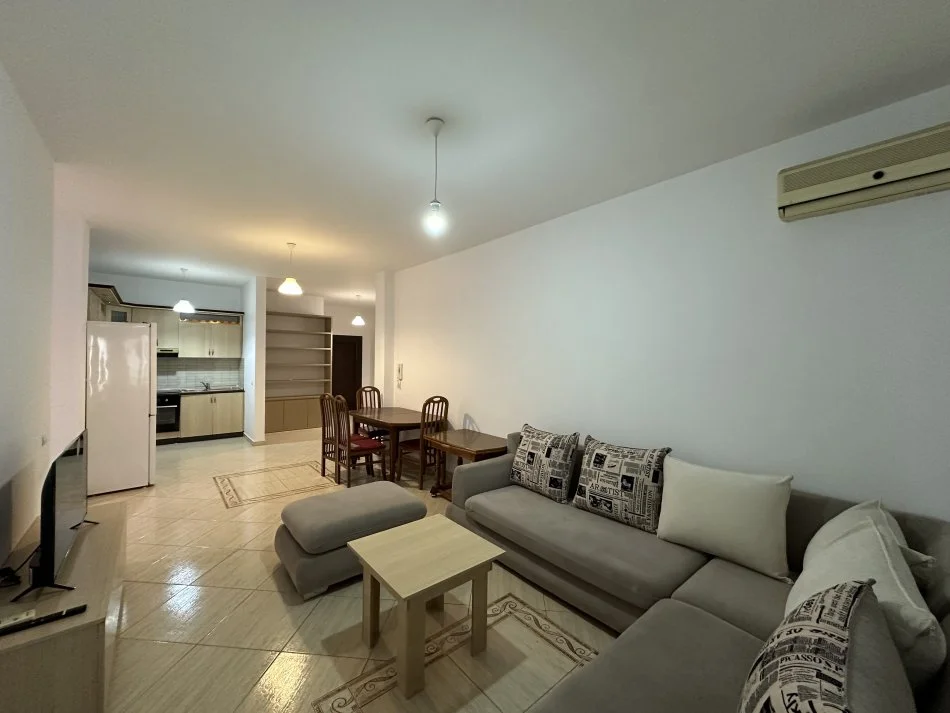 Tirane, shitet apartament 2+1+Ballkon Kati 5, 109 m² 189.900 € (Rruga Bill Klinton)