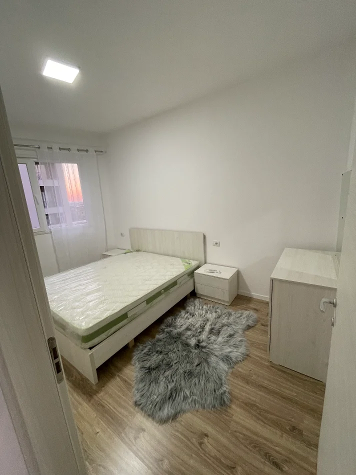 Tirane, jepet me qera apartament 1+1+Ballkon Kati 6, 72 m² 600 € (Rr, Dritan Hoxha, Tirane)