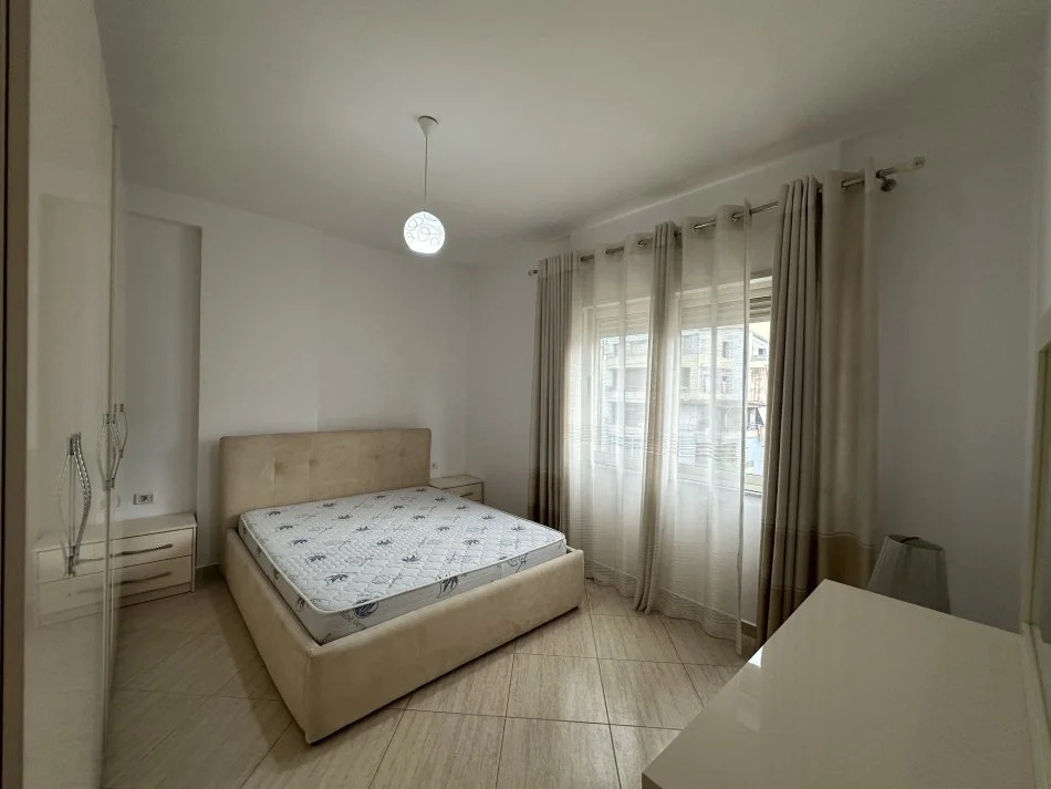 Tirane, shitet apartament 2+1+Ballkon Kati 5, 109 m² 189.900 € (Rruga Bill Klinton)