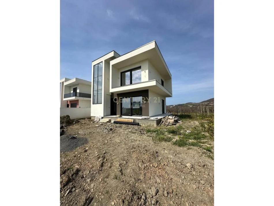 Tirane, shes Vile 2+1+Ballkon Kati 2, 170 m² 350.000 € (Gjiri Lalzit)