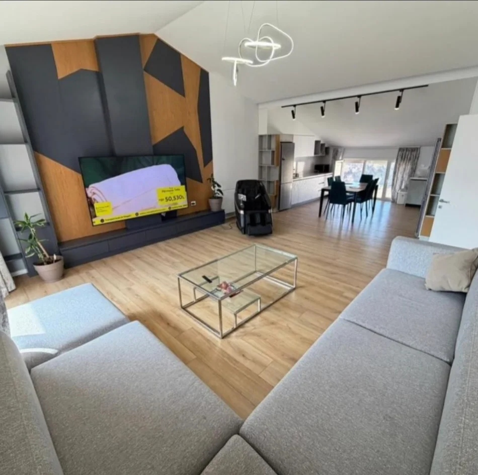 Tirane, jepet me qera apartament+verande | Penthouse 3+1 , 200 m² 1.500 € (TEG)