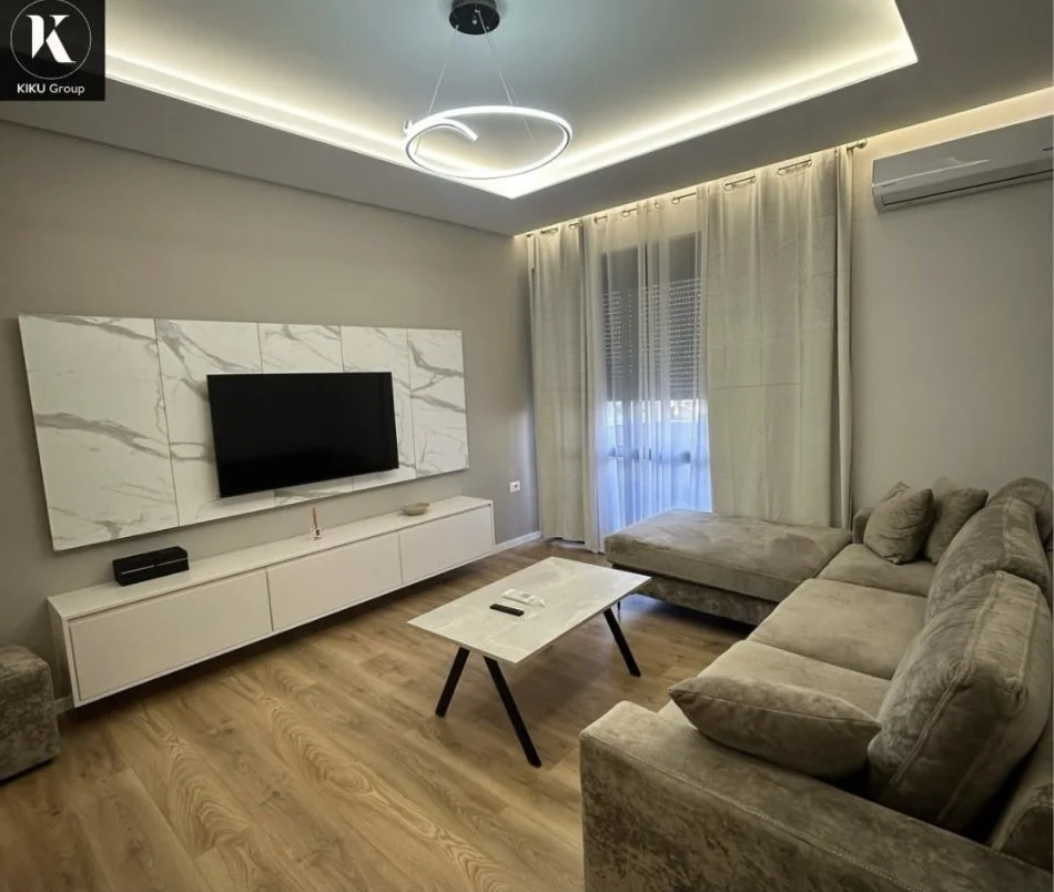 Tirane, jepet me qera apartament 2+1+Ballkon Kati 3, 90 m² 800 € (Rruga e kavajes)