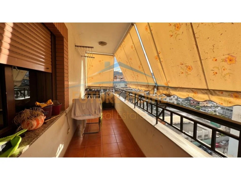 Tirane, shitet apartament 2+1+Ballkon Kati 9, 106 m² 220.000 € (Komuna e Parisit)