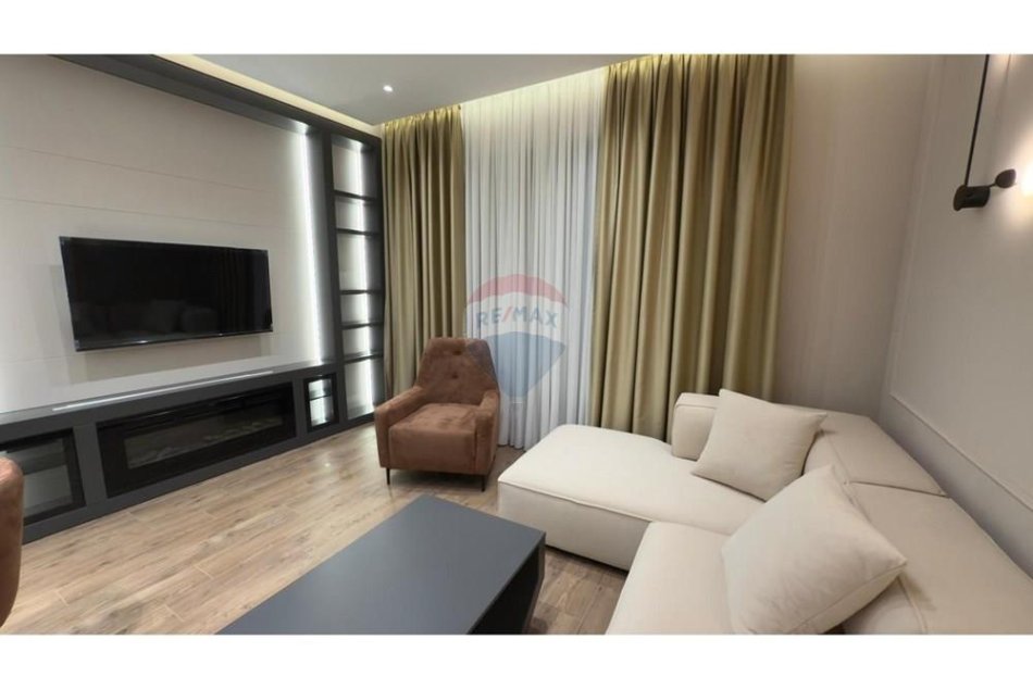 Tirane, jepet me qera apartament 1+1+Ballkon , 75 m² 900 € (Kompleksi Deliorgji)