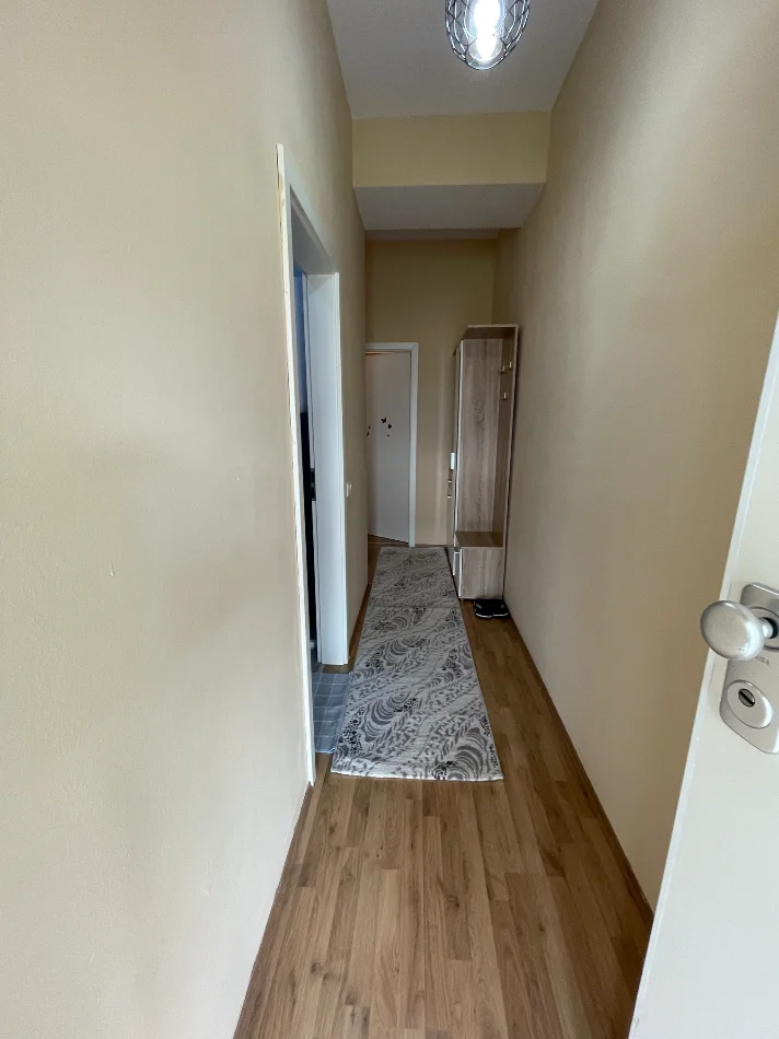 Tirane, jepet me qera apartament 2+1+Ballkon Kati 6, 60 m² 500 € (Rruga Pasho Hysa)