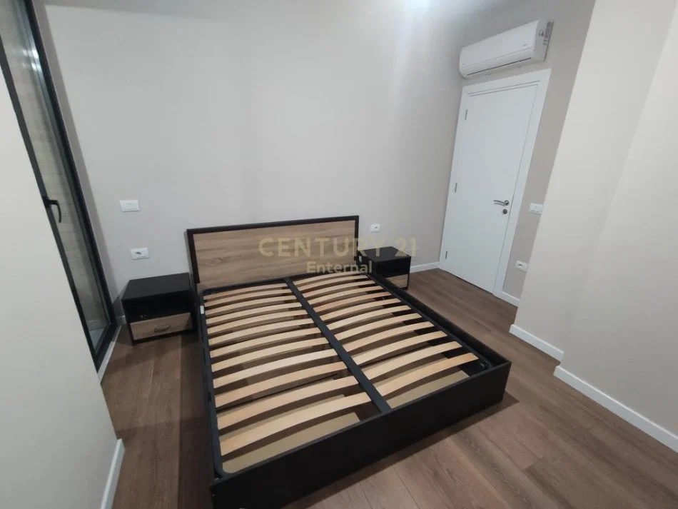 Tirane, jepet me qera apartament 1+1 Kati 2, 70 m² 500 € (Siri Kodra)