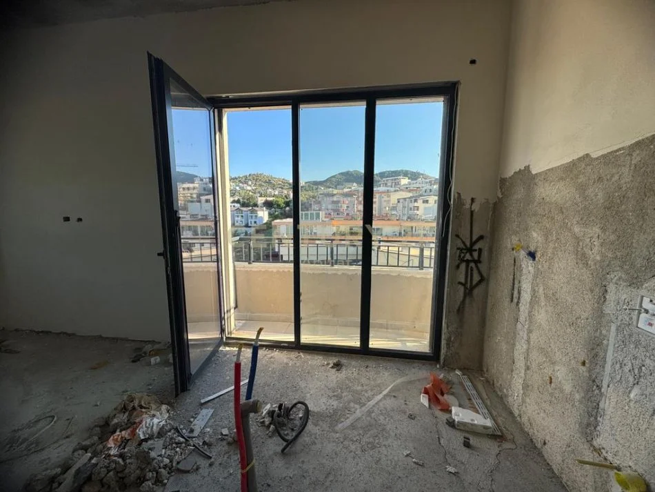 Tirane, shitet apartament 2+1+Aneks+Ballkon Kati 7, 87 m² 240.000 € (Liqeni thate)