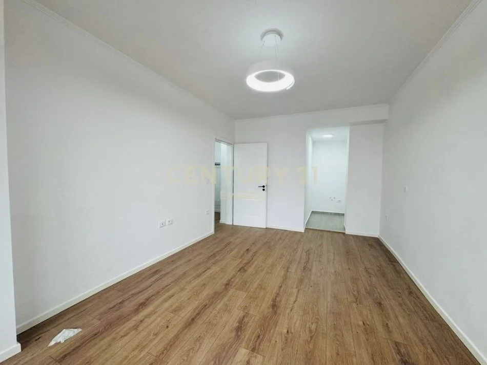 Tirane, shitet apartament 1+1 Kati 7, 54 m² 115.000 € (Don Bosko)