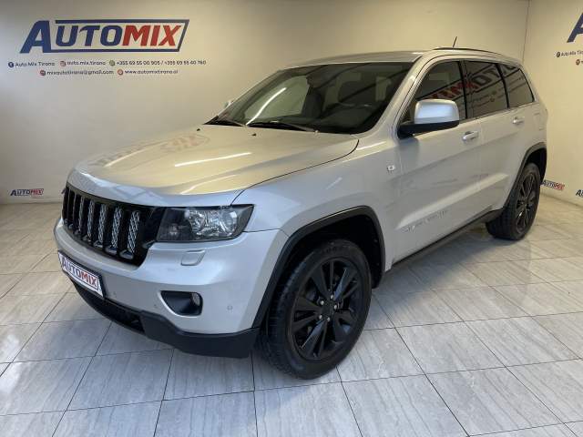 Tirane, shes xhip Jeep GRAND CHEROKEE Viti 2013, 15.900 Euro
