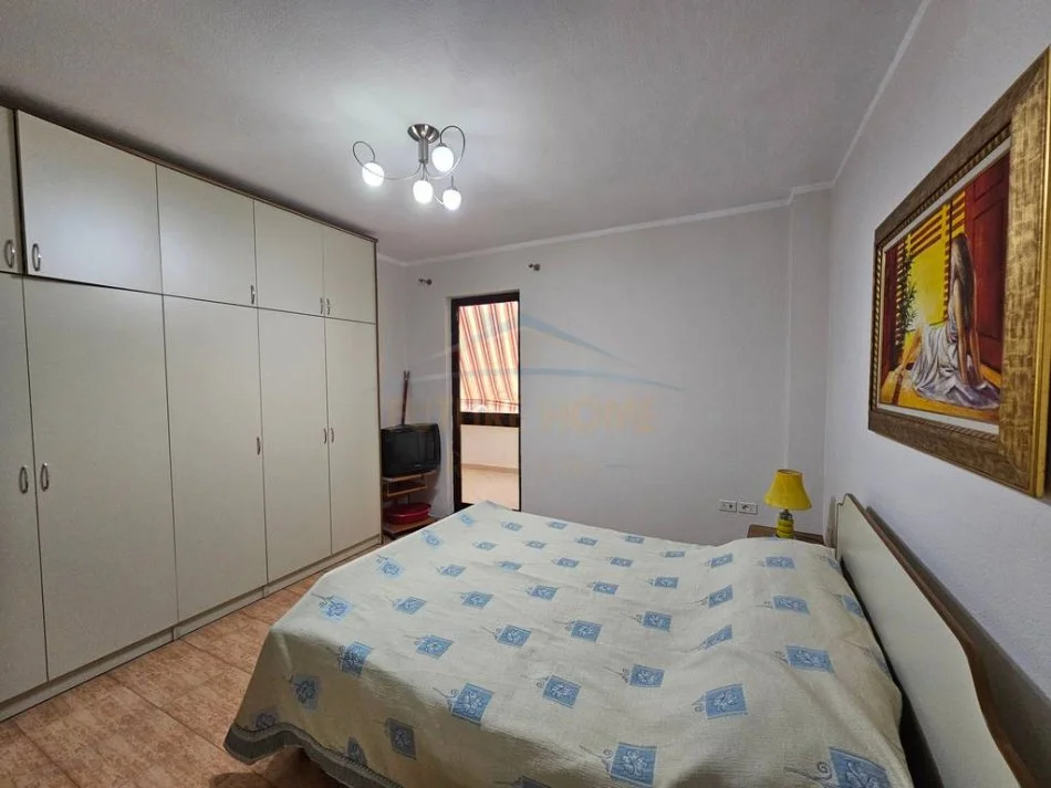 Tirane, jepet me qera apartament 2+1+Ballkon Kati 3, 98 m² 500 € (Don bosko)