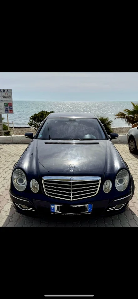 Tirane, shes makine Mercedes Benz Nafte, blu e errët automatik Kondicioner 330.133 km 5.700 €
