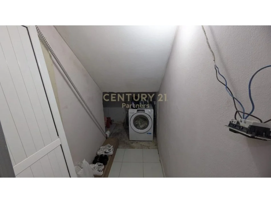 Tirane, shes apartament 2+1 Kati 2, 75 m² 85.000 € 