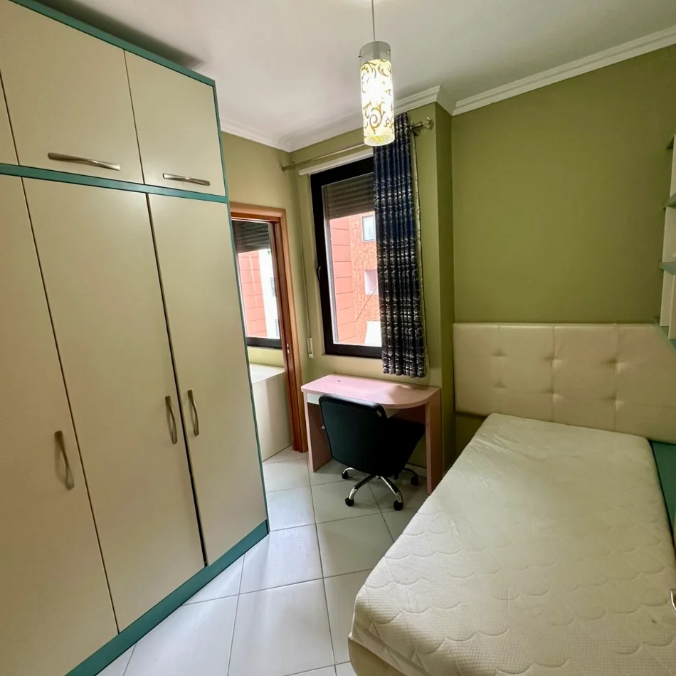 Tirane, shitet apartament 2+1+Aneks+Ballkon Kati 5, 104 m² 165.000 € (Astir mbrapa Ozone Elektrinik)