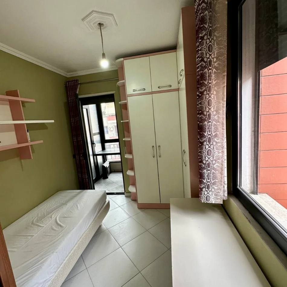 Tirane, shitet apartament 2+1+Aneks+Ballkon Kati 5, 104 m² 165.000 € (Astir mbrapa Ozone Elektrinik)