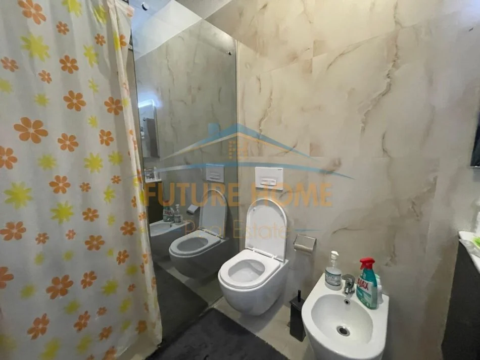 Tirane, shitet apartament 2+1+Ballkon Kati 9, 97 m² 167.000 € (5 Maj)
